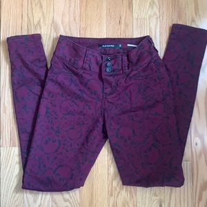 Skull Print Skinny Jeans